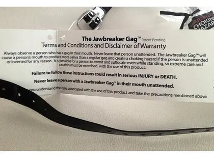 Презерватив із Трампом, мільярдери і знаменитості: з'явилися нові фото із маєтку Епштейна