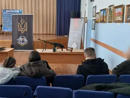 Готувати майбутнє сьогодні: військові ССО провели заняття для старшокласників на Київщині