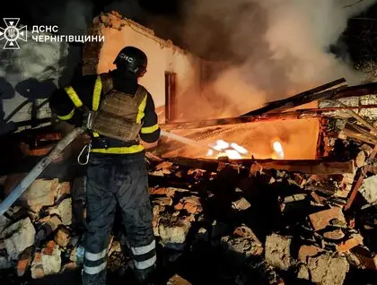 Дронова атака на Чернігівську область: під удар потрапили будинки, транспортна інфраструктура та оздоровчий комплекс