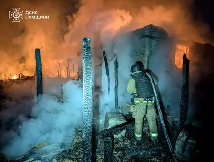 Зруйновані будинки та загибла людина: ДСНС показали фото наслідків обстрілу РФ Сумської області