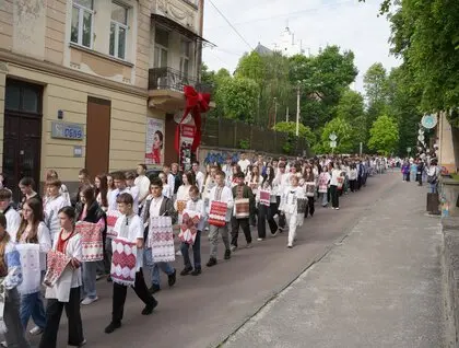 Понад 1700 унікальних рушників і нуль повторів: як у Дрогобичі встановили національний рекорд