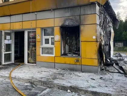 Атака на Чернігівщину: окупанти вдарили по агропідприємству та трьох АЗС