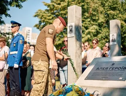 Замість вшанування — скарги: чому родичі полеглих воїнів вимагають демонтувати портрети з Алеї Героїв