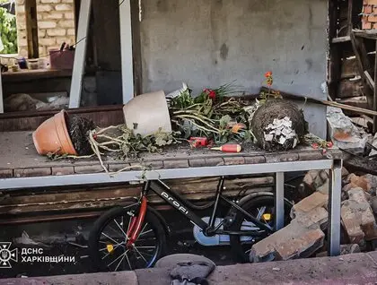 Росіяни масовано атакували авіабомбами Харків: понад 30 людей поранено, загинув підліток