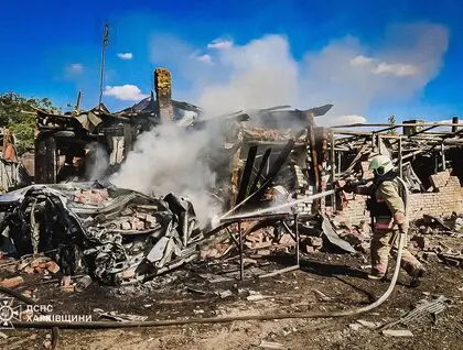Росіяни масовано атакували авіабомбами Харків: понад 30 людей поранено, загинув підліток