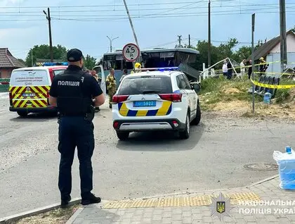 На Рівненщині зіткнулись поїзд та маршрутка, є загиблі