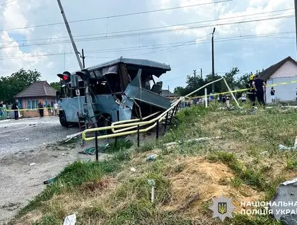 На Рівненщині зіткнулись поїзд та маршрутка, є загиблі