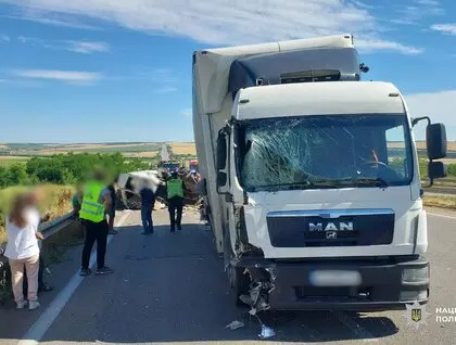 ДТП на трасі Одеса-Київ: загинув підліток, ще шестеро постраждали