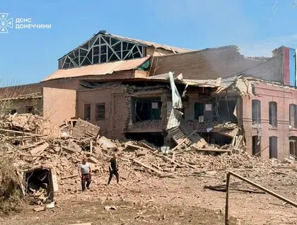 На Київщині через ракетний удар загинули шестеро людей, десятки — постраждали — Зеленський
