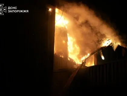 Окупанти обстріляли Суми та Запоріжжя: під удар потрапили АЗС і торговельний центр, є загиблі