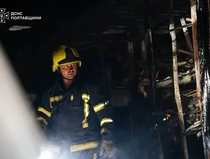 Росіяни на Полтавщині атакували пожежну частину та кілька АЗС: фото наслідків
