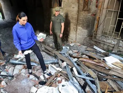 Лора Лумер відвідала Дніпро, де поспілкувалася з Філатовим та представниками різних релігійних конфесій