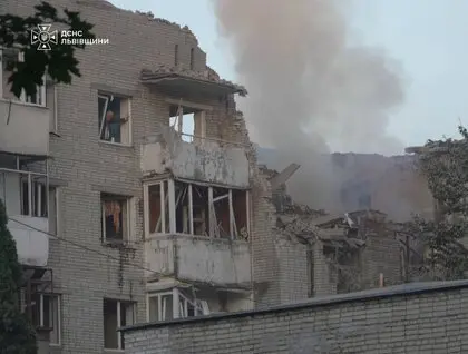 У Львові збільшилося число постраждалих: фото та відео наслідків обстрілу