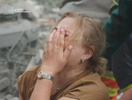 У Львові збільшилося число постраждалих: фото та відео наслідків обстрілу