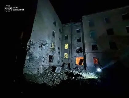 Росіяни атакували вагон потяга в Лозовій та скинули вісім КАБів на Суми: є загиблі та 20 поранених
