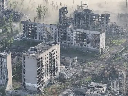 «Орда перетворила місто на лігво смерті і мороку»: військові показали, як Куп’янськ виглядає з висоти пташиного польоту