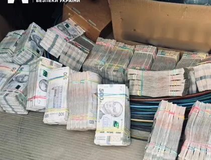 Ящик готівки: БЕБ викрило мережу з 60 фіктивних компаній для тіньових оборудок в агросфері