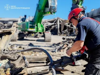 У Кривому Розі не знайшли зниклих безвісти після атаки «шахедів» на ТЦ