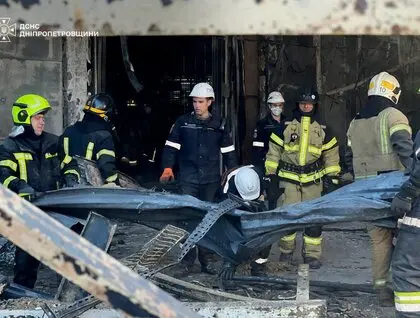 У Кривому Розі не знайшли зниклих безвісти після атаки «шахедів» на ТЦ