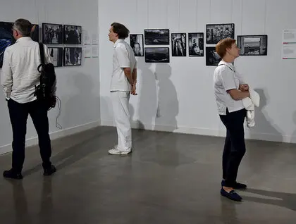 Війна, дрони та зруйновані міста: які історії показує World Press Photo 2026 у Києві