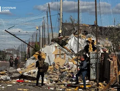 Росіяни скинули авіабомби на два райони Сум: є поранені