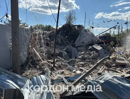 Росіяни скинули авіабомби на два райони Сум: є поранені