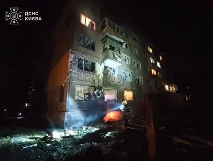 У Києві внаслідок нічної атаки постраждали люди: фото та відео наслідків