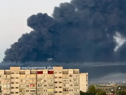 У Самарі горить Куйбишевський НПЗ. Дрони вже не вперше «відвідують» завод