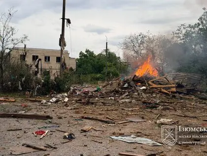 Росія скинула понад 25 авіабомб на місто в Харківській області: є поранені, серед них — дитина