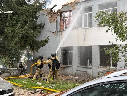 У Рівному вже 25 постраждалих внаслідок удару дрона по університету: фото наслідків