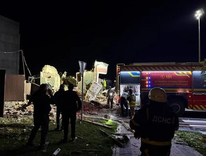 В Умані внаслідок атаки дронів постраждали люди: фото наслідків