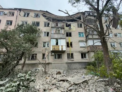 Війська РФ завдали масованого авіаудару по Херсону: загинув чоловік, 22 людини дістали поранення