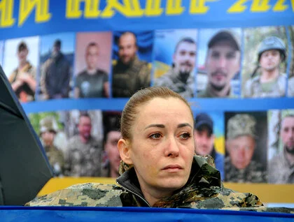 Родини полонених вийшли на Майдан: чого вимагають учасники акції