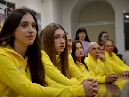 Українську збірну урочисто провели на Юнацькі Олімпійські ігри в Африку