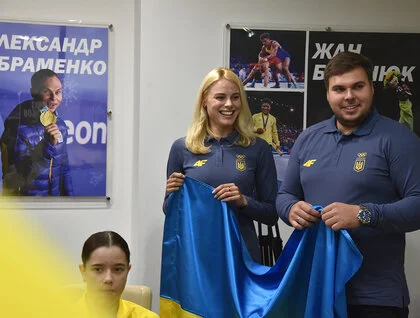 Українську збірну урочисто провели на Юнацькі Олімпійські ігри в Африку