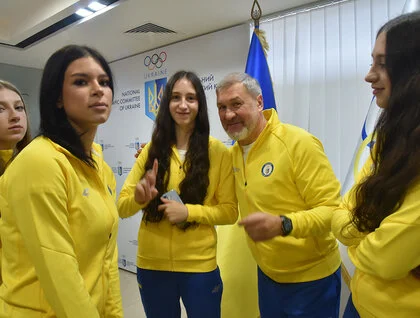 Українську збірну урочисто провели на Юнацькі Олімпійські ігри в Африку