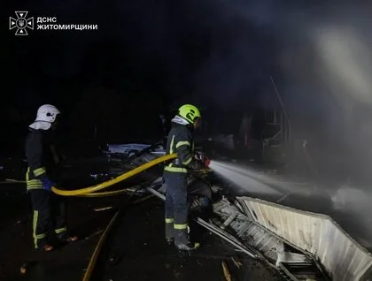 Дрони влучили в підприємство та об'єкт енергетики на Житомирщині: фото наслідків