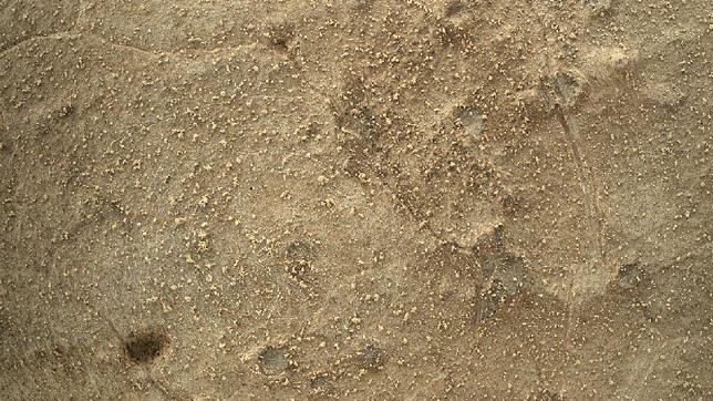 Тот же участок поверхности Марса, но в двухкратном приближении - для большей четкости его структуры и цвета